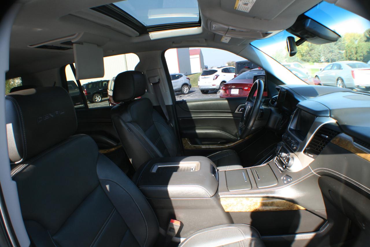 GMC Yukon Denali 4WD 2017