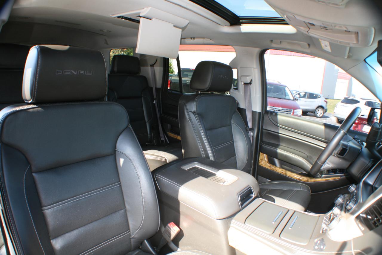 GMC Yukon Denali 4WD 2017