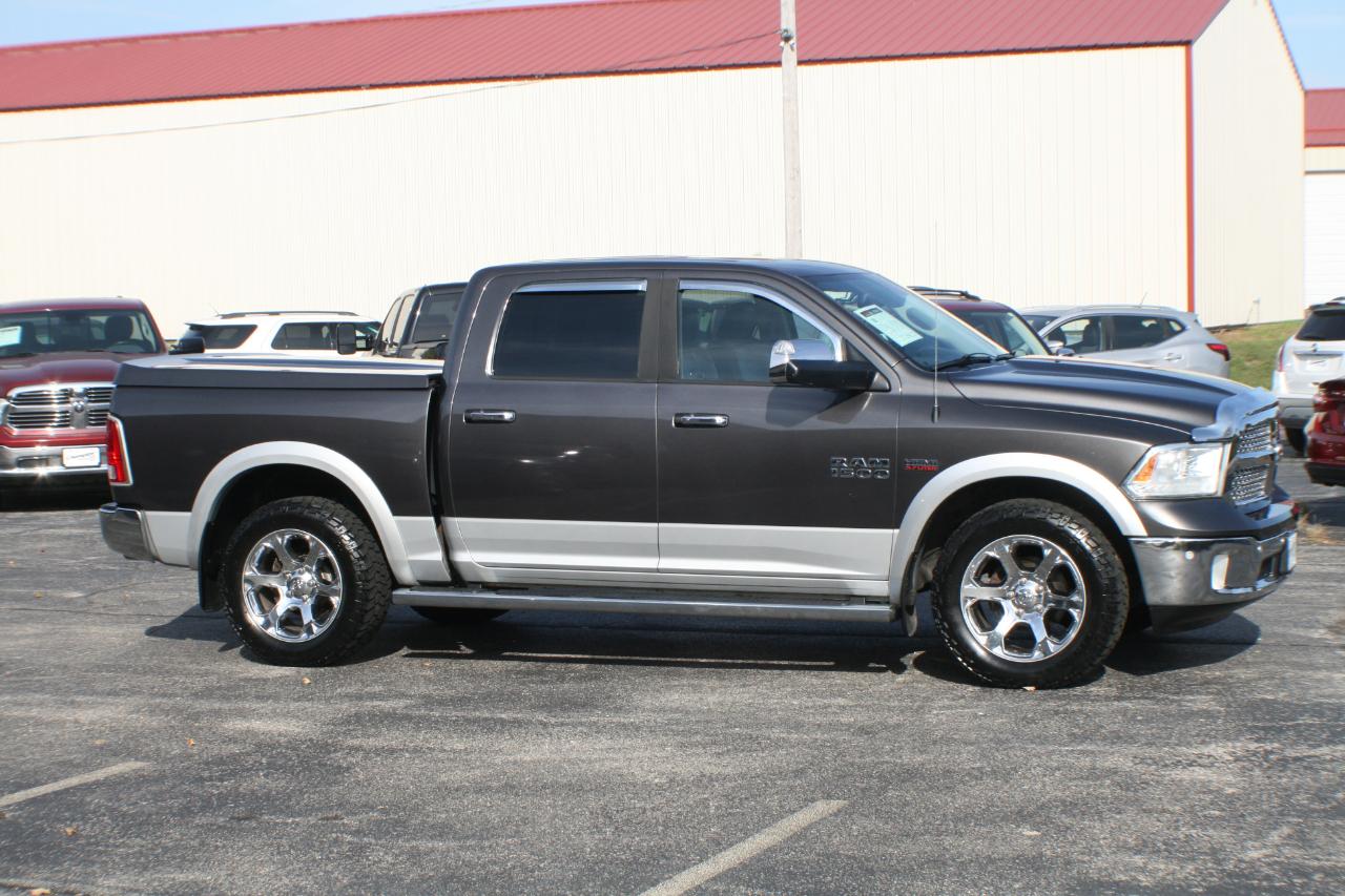 RAM 1500 Laramie Crew Cab SWB 4WD 2014