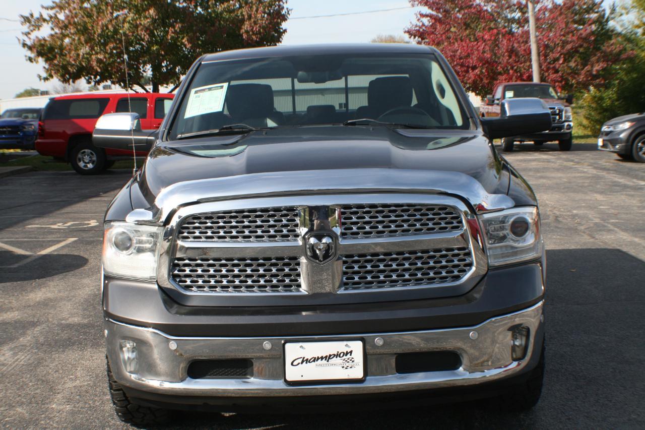 RAM 1500 Laramie Crew Cab SWB 4WD 2014
