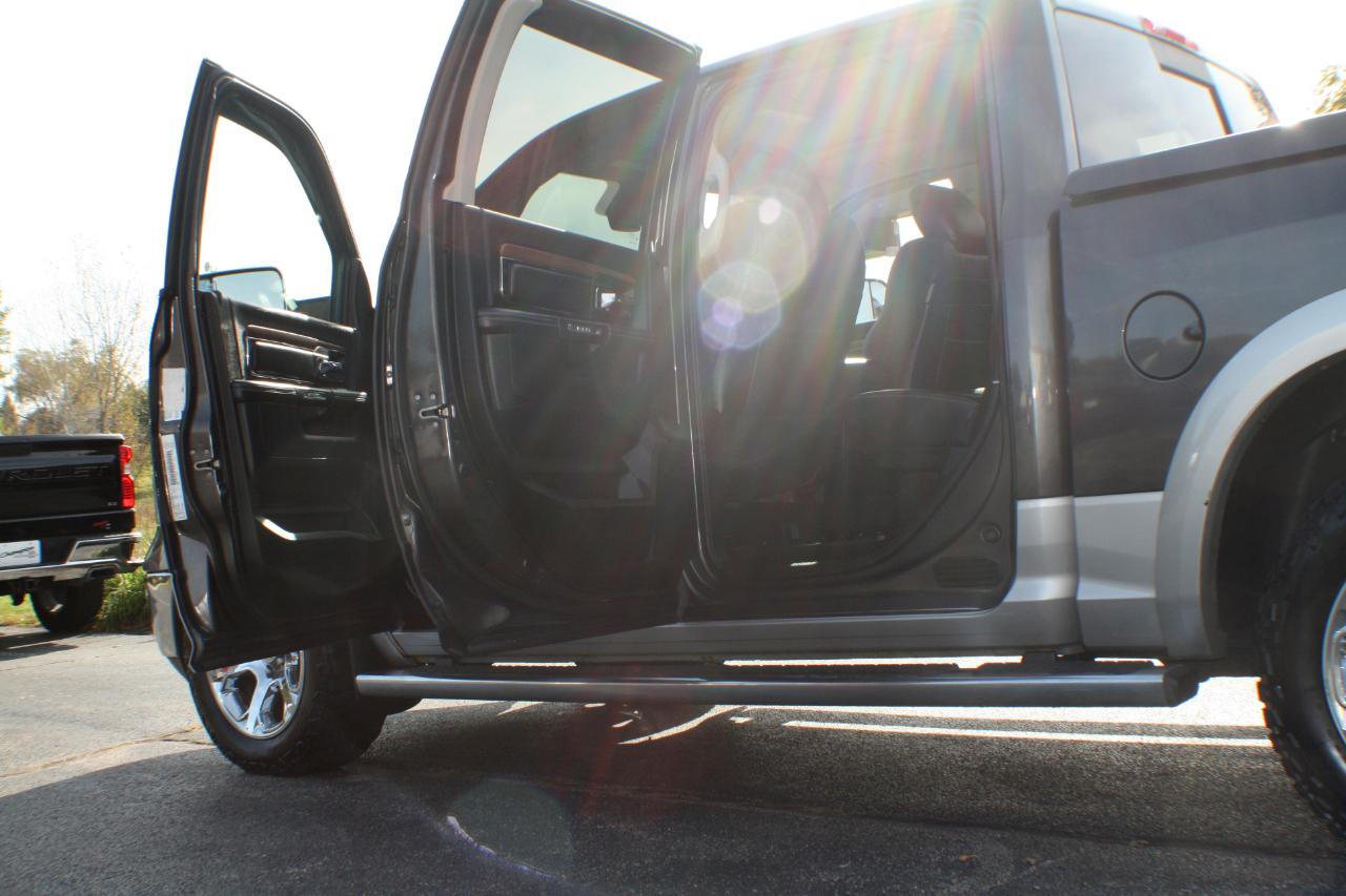 RAM 1500 Laramie Crew Cab SWB 4WD 2014