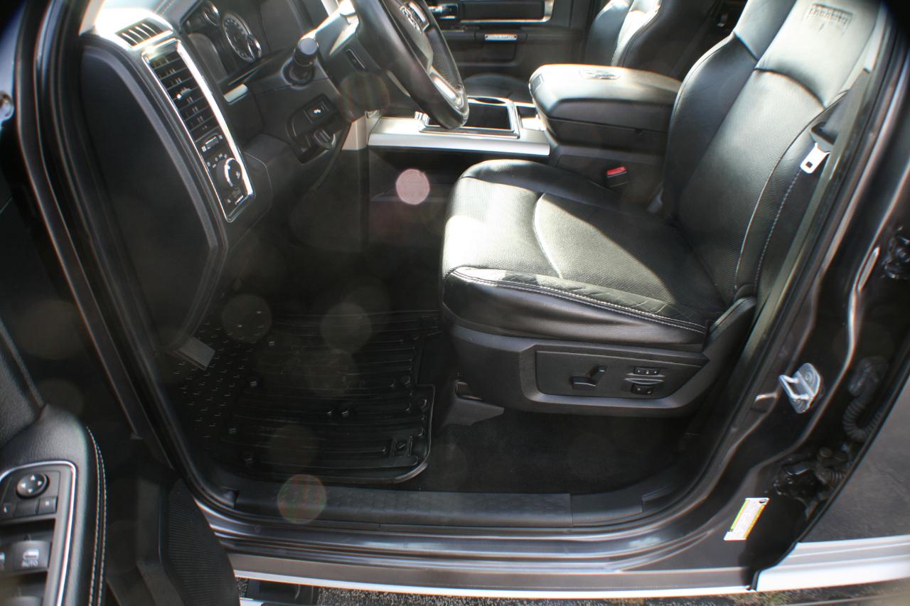 RAM 1500 Laramie Crew Cab SWB 4WD 2014