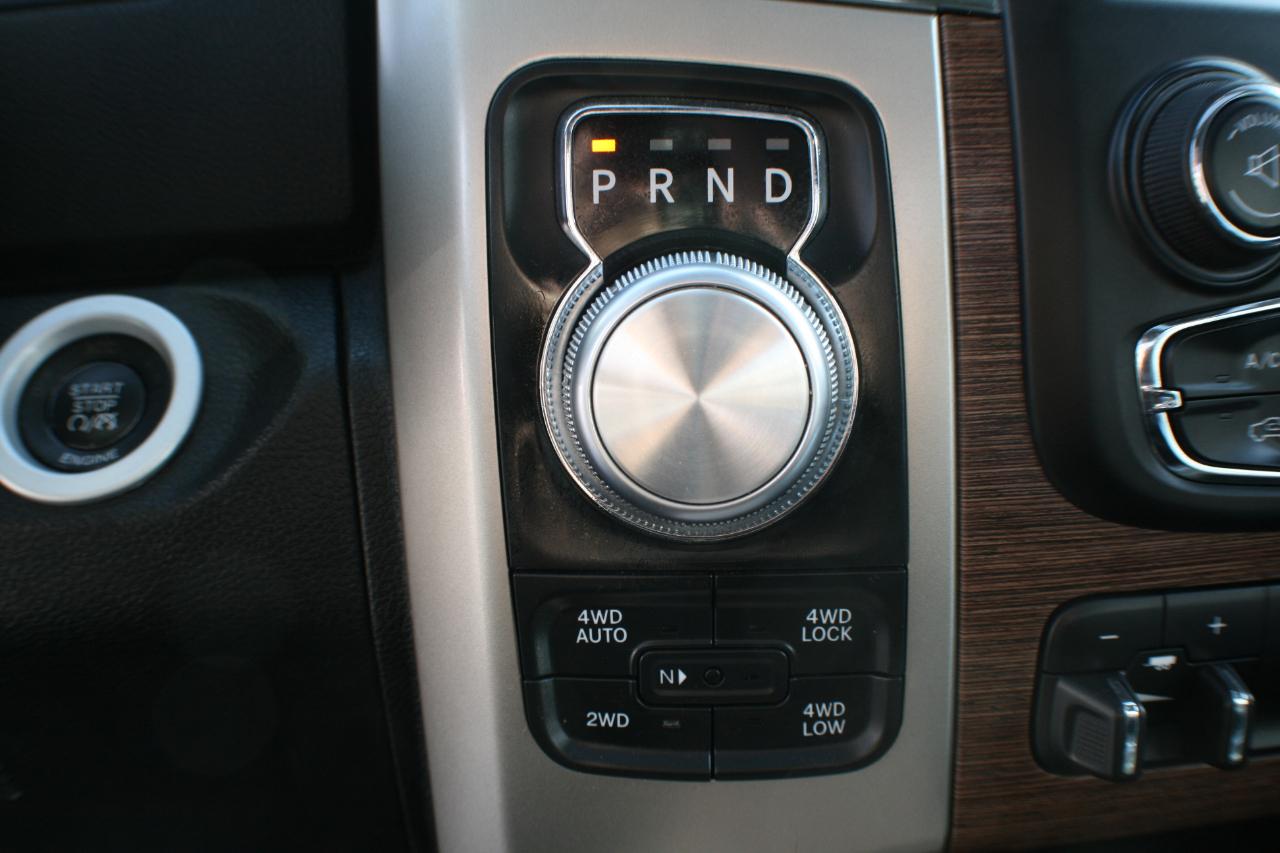 RAM 1500 Laramie Crew Cab SWB 4WD 2014
