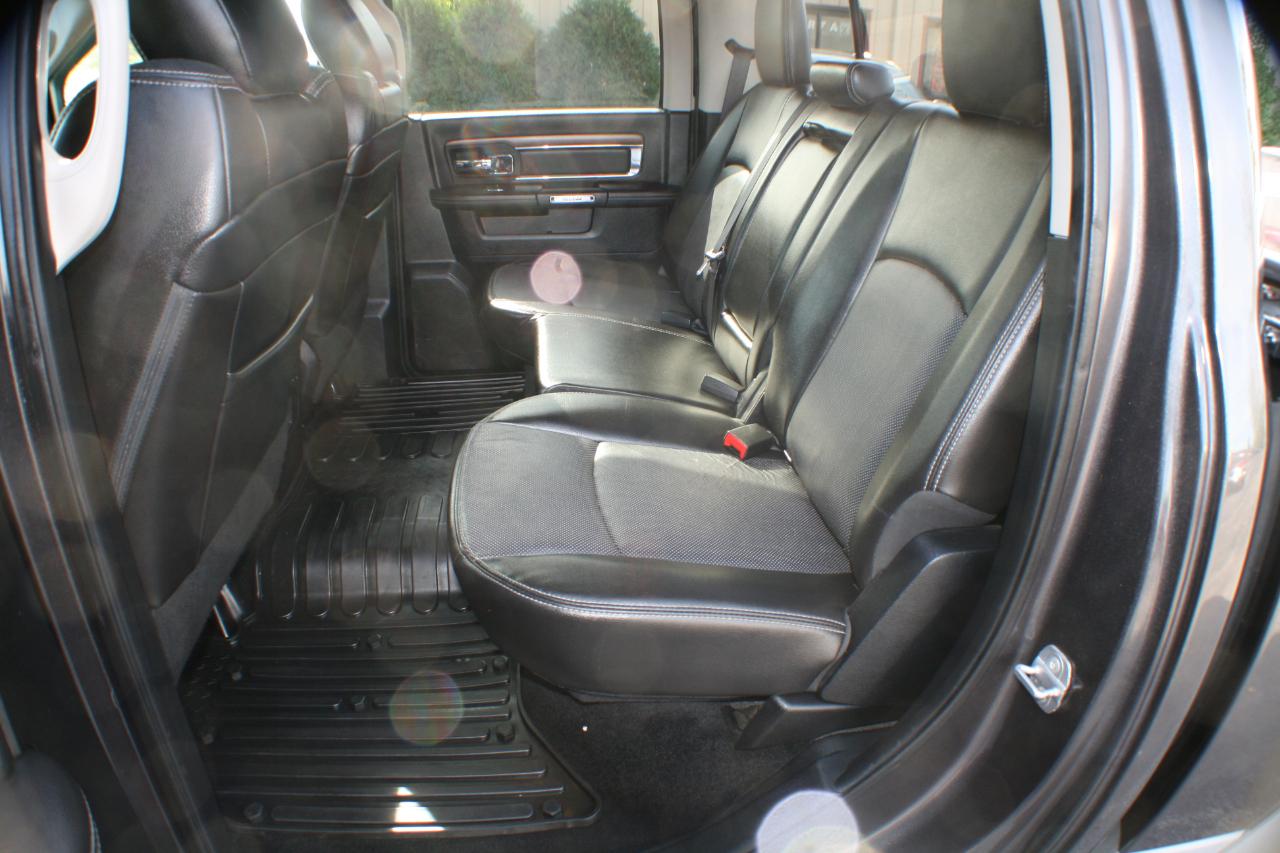 RAM 1500 Laramie Crew Cab SWB 4WD 2014