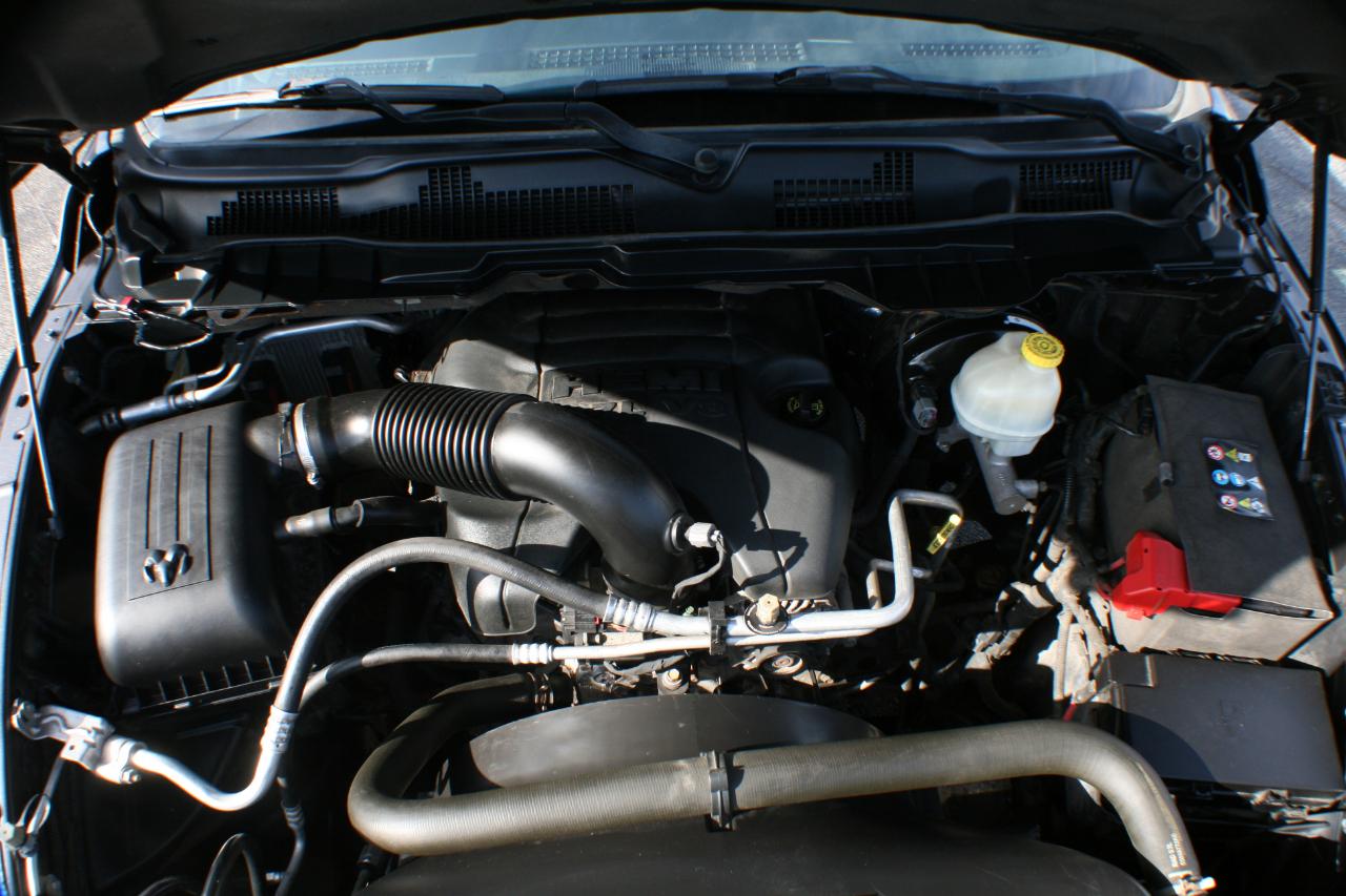 RAM 1500 Laramie Crew Cab SWB 4WD 2014