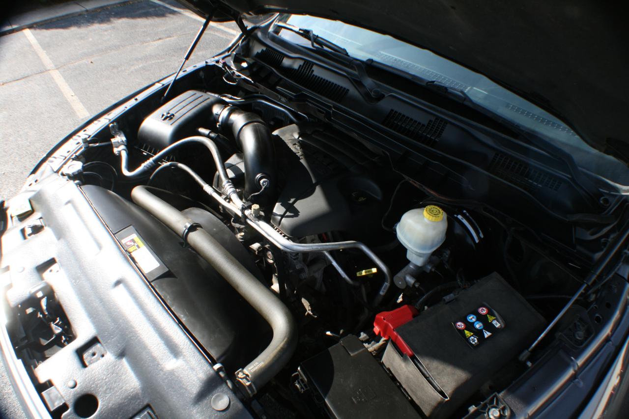 RAM 1500 Laramie Crew Cab SWB 4WD 2014
