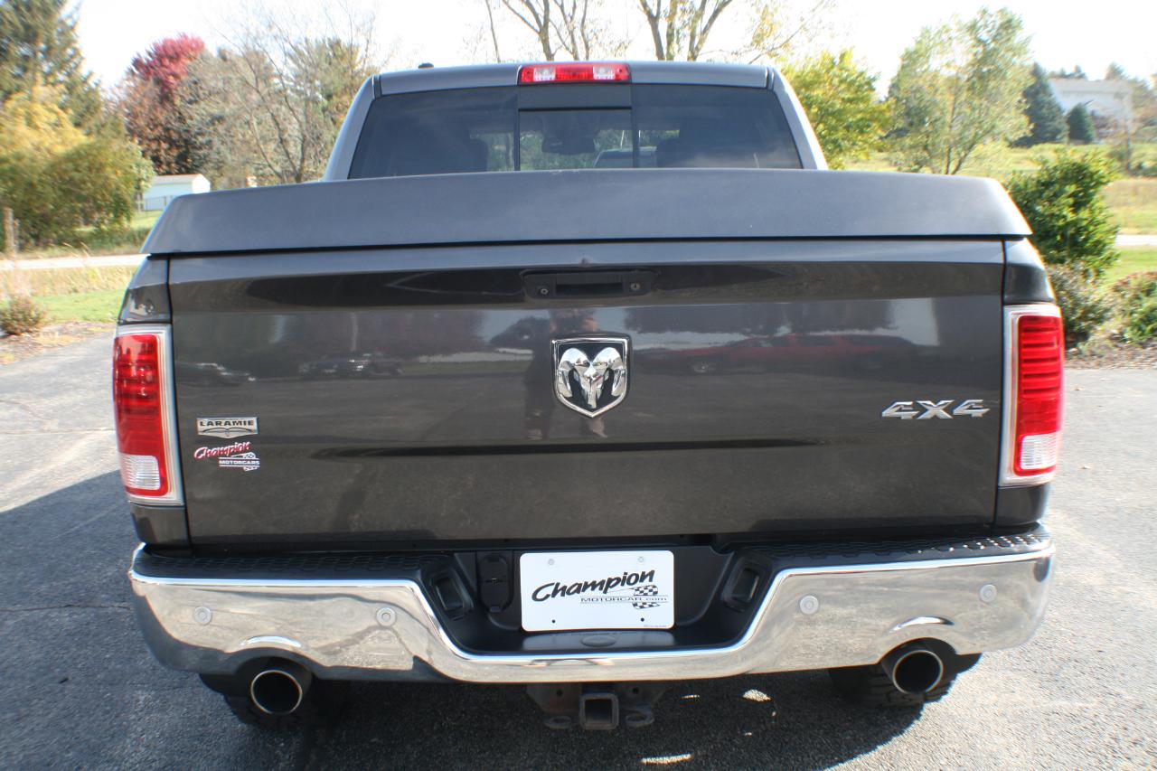 RAM 1500 Laramie Crew Cab SWB 4WD 2014