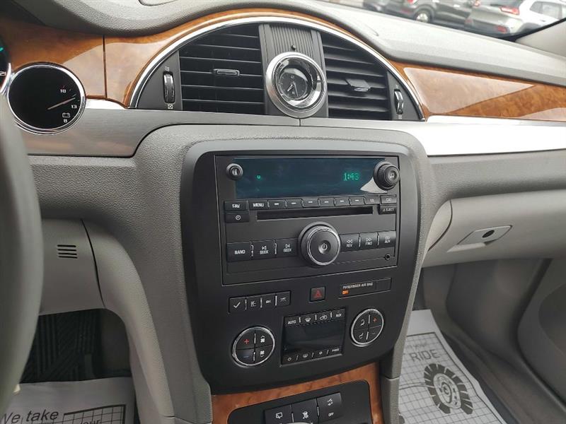 Buick Enclave  2008