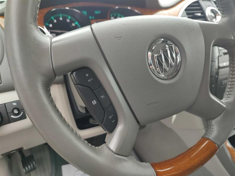 Buick Enclave  2008