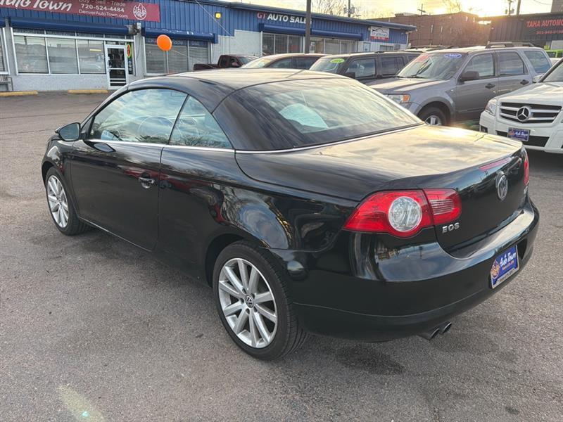 Volkswagen Eos 2dr Conv DSG Komfort 2010