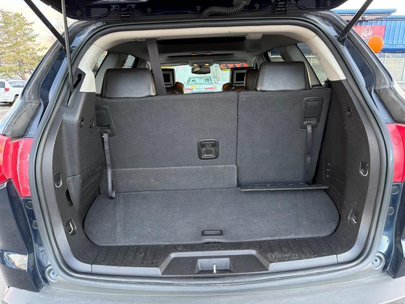 Chevrolet Traverse AWD 4dr LT w/2LT 2009