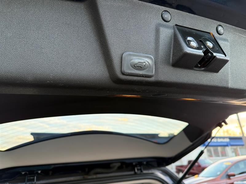 Chevrolet Traverse AWD 4dr LT w/2LT 2009