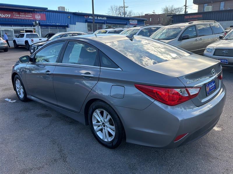 View vehicle photo 5