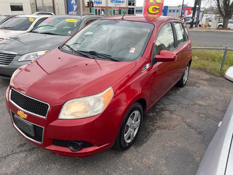 2011 Chevrolet Aveo 5dr HB LT w/1LT