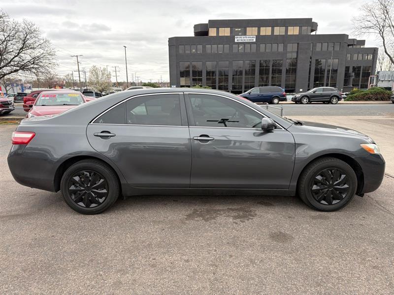 Toyota Camry 4dr Sdn I4 Auto XLE (Natl) 2007