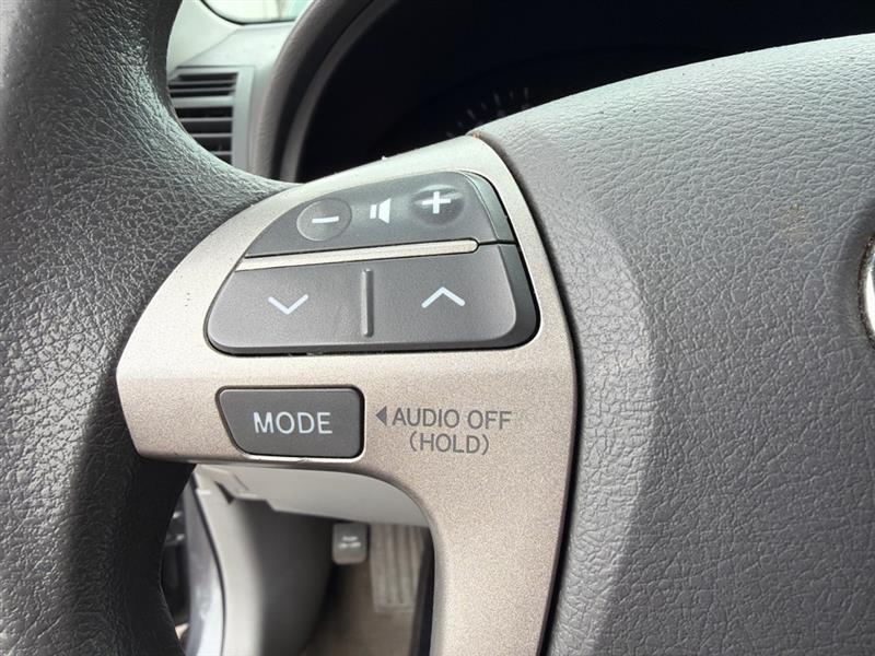 Toyota Camry 4dr Sdn I4 Auto XLE (Natl) 2007