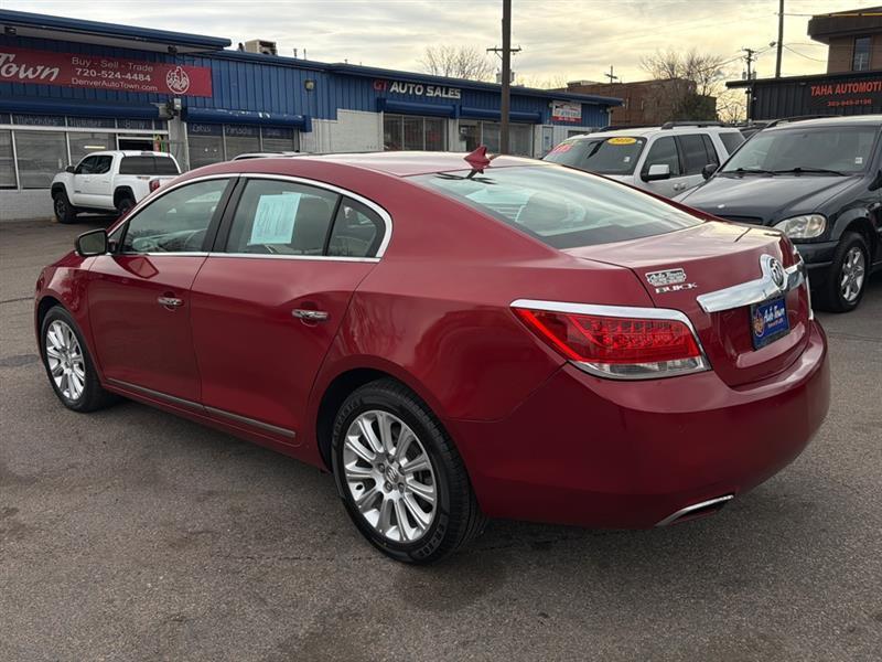 Buick LaCrosse 4dr Sdn Premium 1 AWD 2013