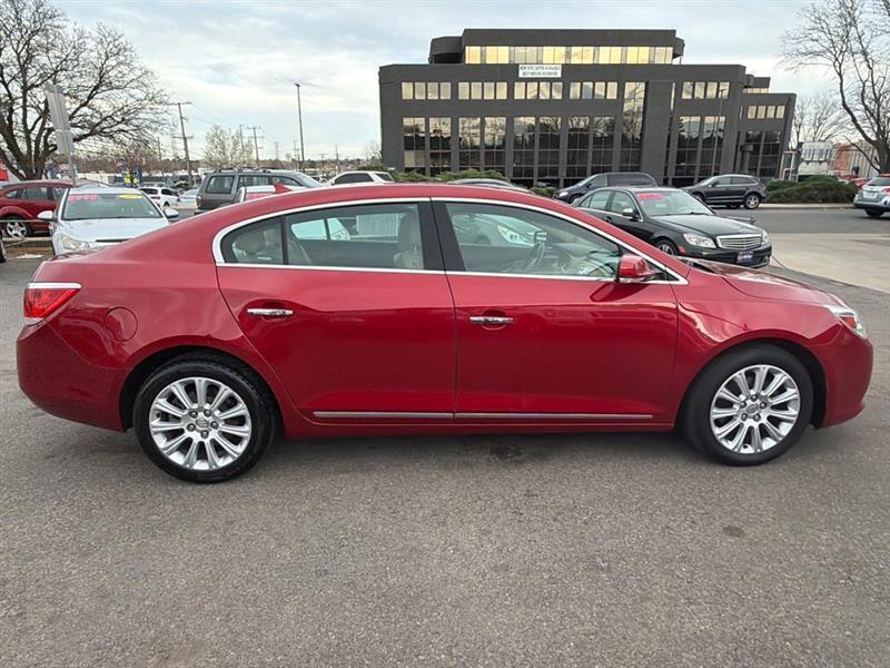Buick LaCrosse 4dr Sdn Premium 1 AWD 2013