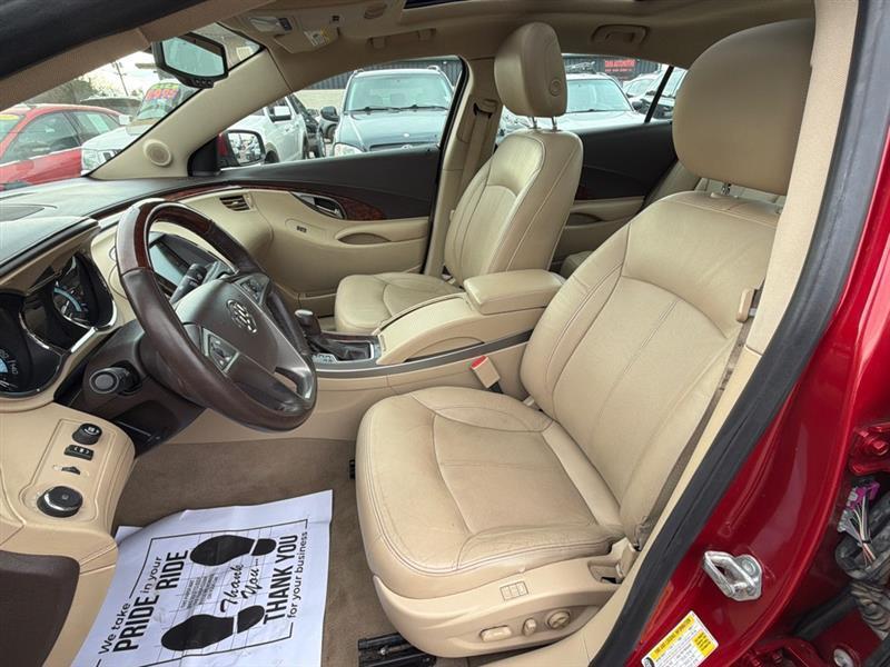Buick LaCrosse 4dr Sdn Premium 1 AWD 2013