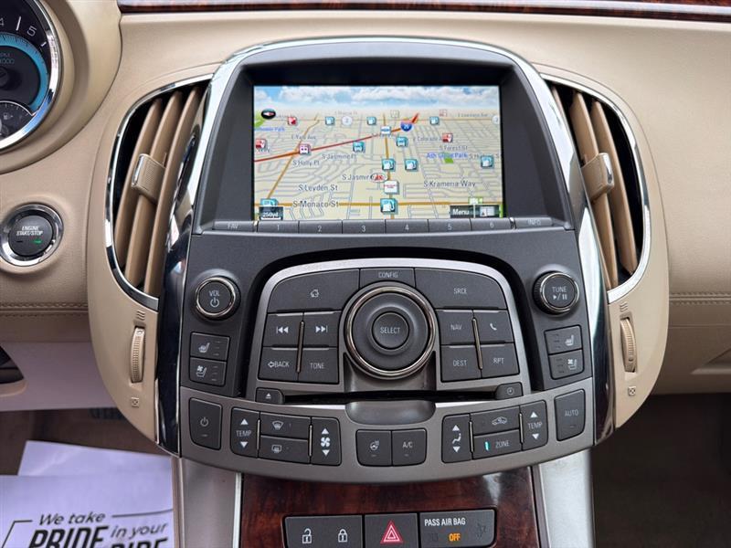 Buick LaCrosse 4dr Sdn Premium 1 AWD 2013