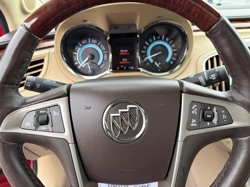 Buick LaCrosse 4dr Sdn Premium 1 AWD 2013