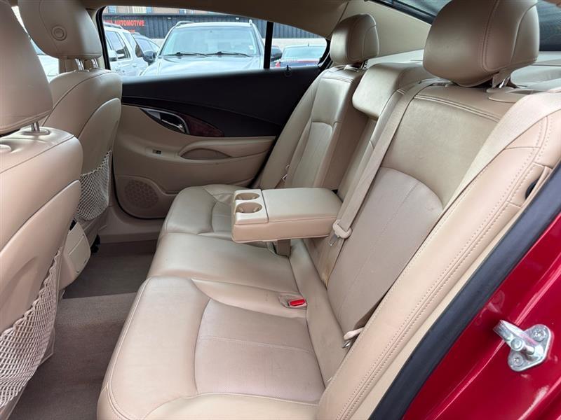 Buick LaCrosse 4dr Sdn Premium 1 AWD 2013
