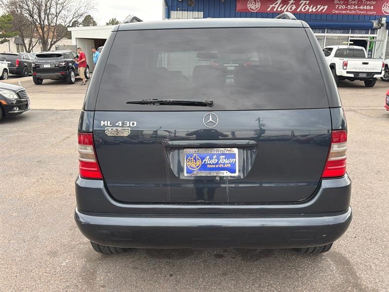 Mercedes-Benz M-Class 4dr AWD 4.3L 1999