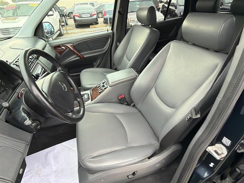 Mercedes-Benz M-Class 4dr AWD 4.3L 1999