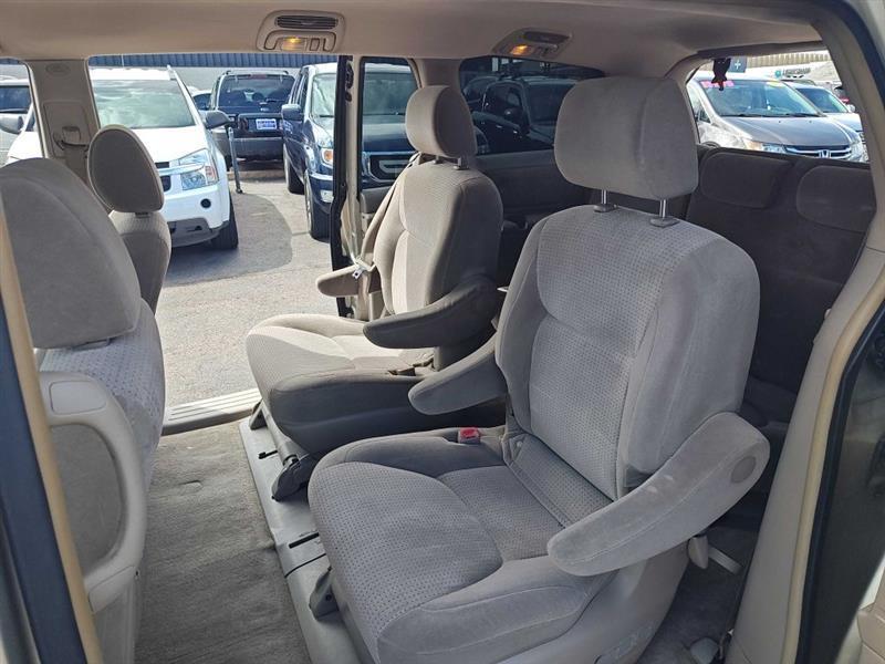 Toyota Sienna 5dr 7-Pass Van CE FWD (Natl) 2008