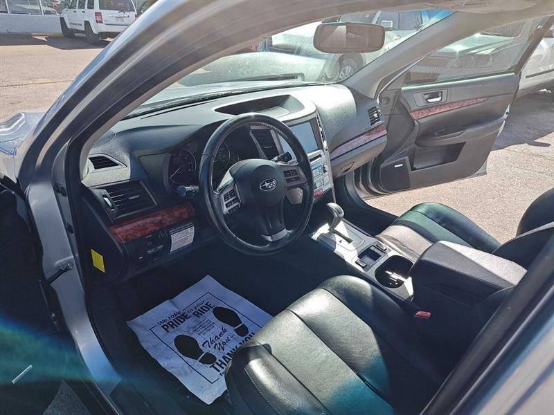 Subaru Outback 4dr Wgn H4 Auto 2.5i Limited 2012