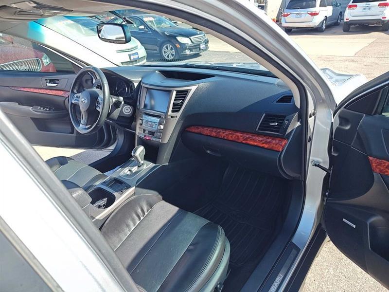 Subaru Outback 4dr Wgn H4 Auto 2.5i Limited 2012