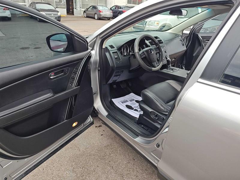 Mazda CX-9 AWD 4dr Touring 2011