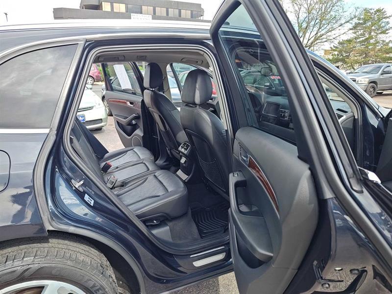 Audi Q5 quattro 4dr 2.0T Premium Plus 2012