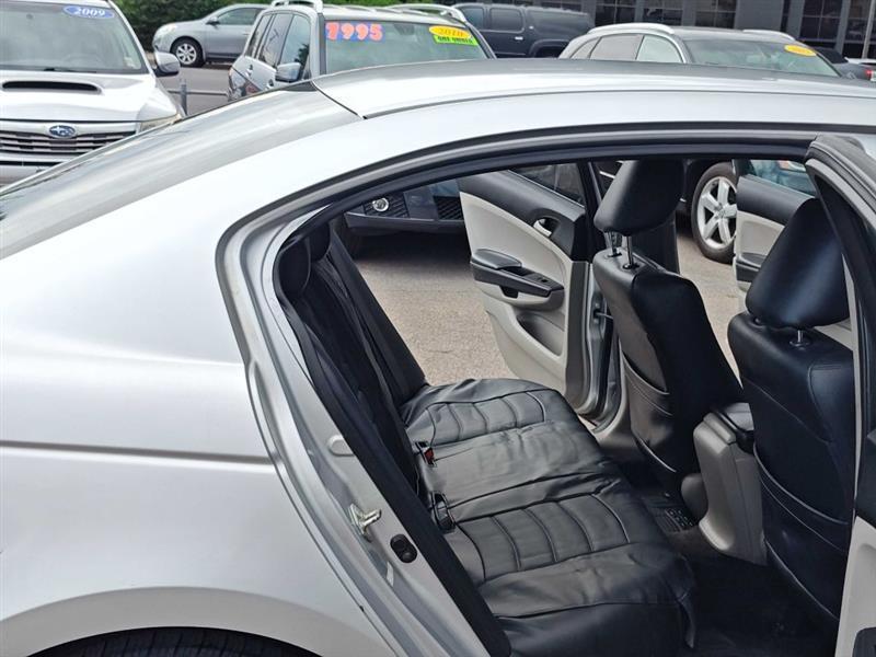 Honda Accord Sdn 4dr I4 Auto LX 2011