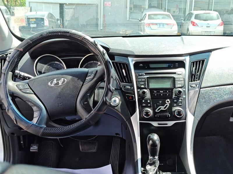 Hyundai Sonata 4dr Sdn 2.4L Auto Limited 2012