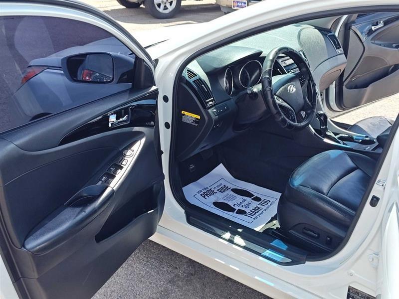 Hyundai Sonata 4dr Sdn 2.4L Auto Limited 2012