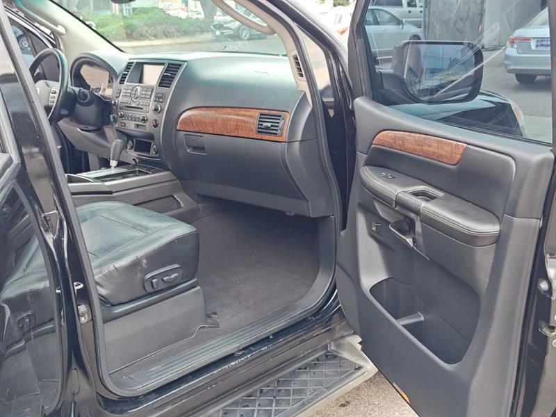 Nissan Armada 4WD 4dr LE FFV 2009