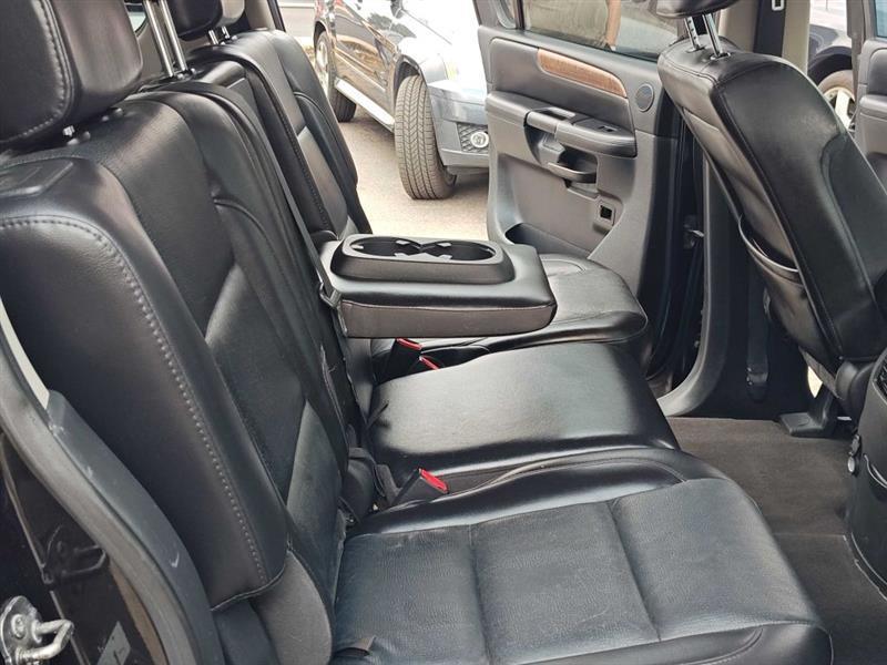 Nissan Armada 4WD 4dr LE FFV 2009