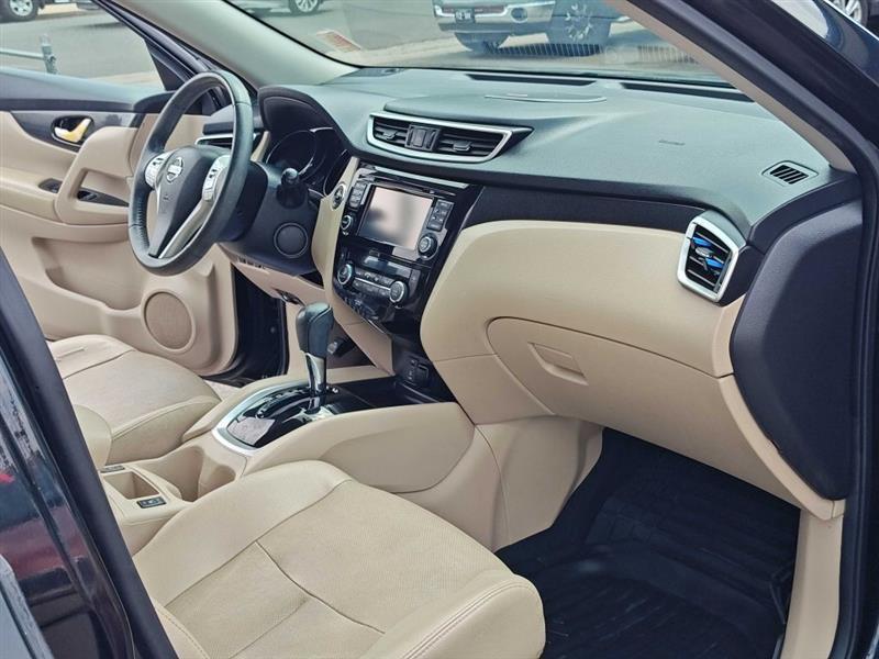 Nissan Rogue AWD 4dr SV 2016