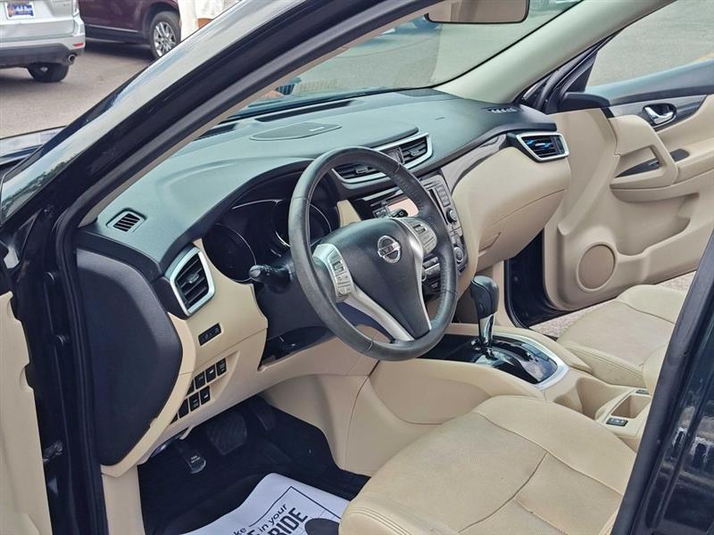 Nissan Rogue AWD 4dr SV 2016
