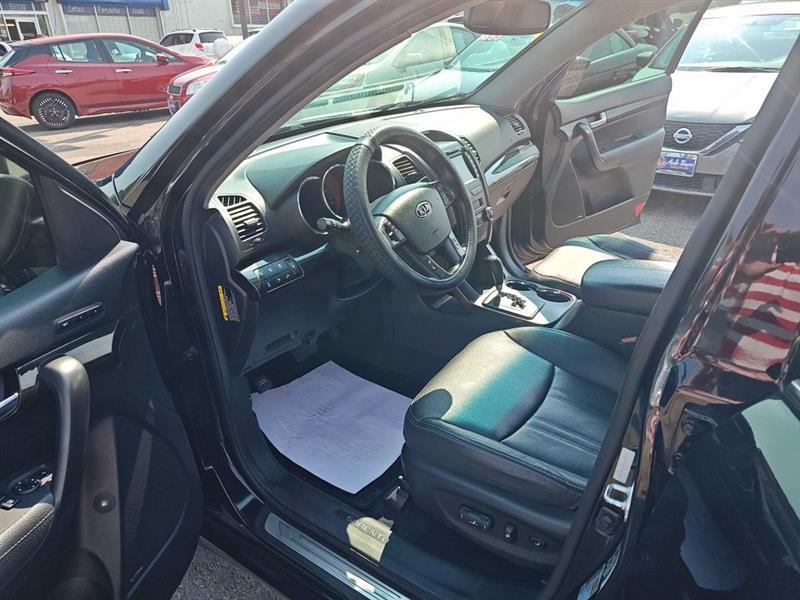 Kia Sorento AWD 4dr V6 SX 2013