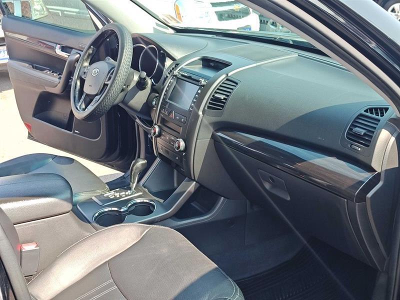 Kia Sorento AWD 4dr V6 SX 2013
