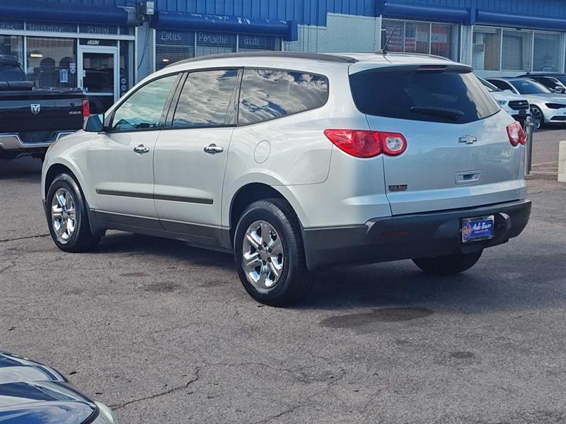 Chevrolet Traverse AWD 4dr LS 2010
