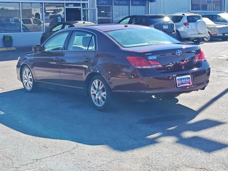 Toyota Avalon 4dr Sdn Limited (Natl) 2009