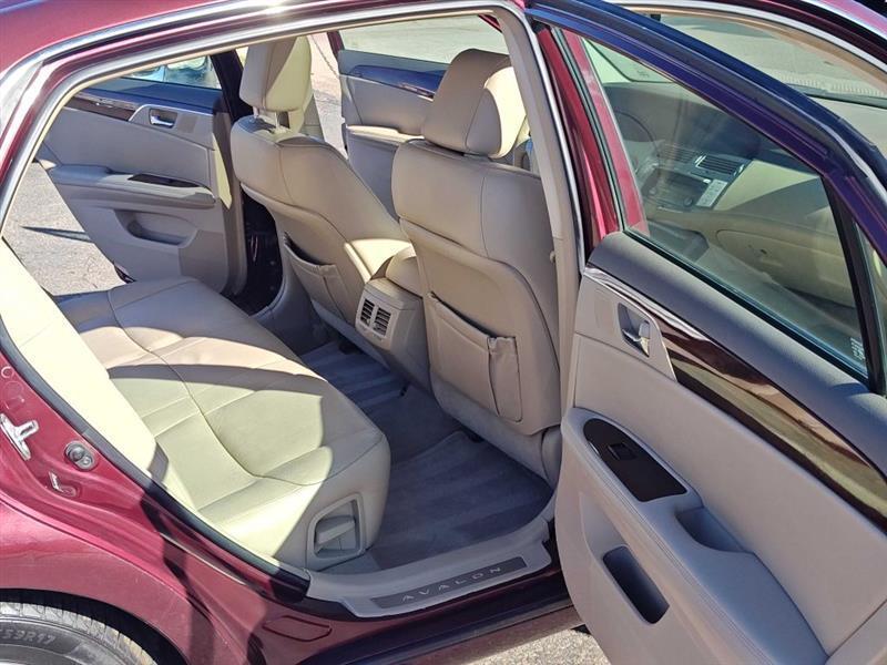 Toyota Avalon 4dr Sdn Limited (Natl) 2009