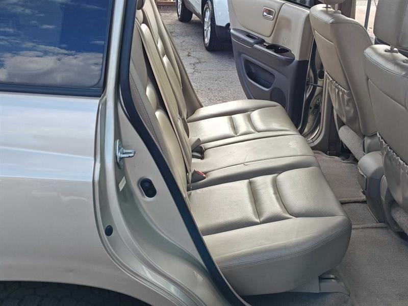 Toyota Highlander 4dr V6 4WD (Natl) 2002