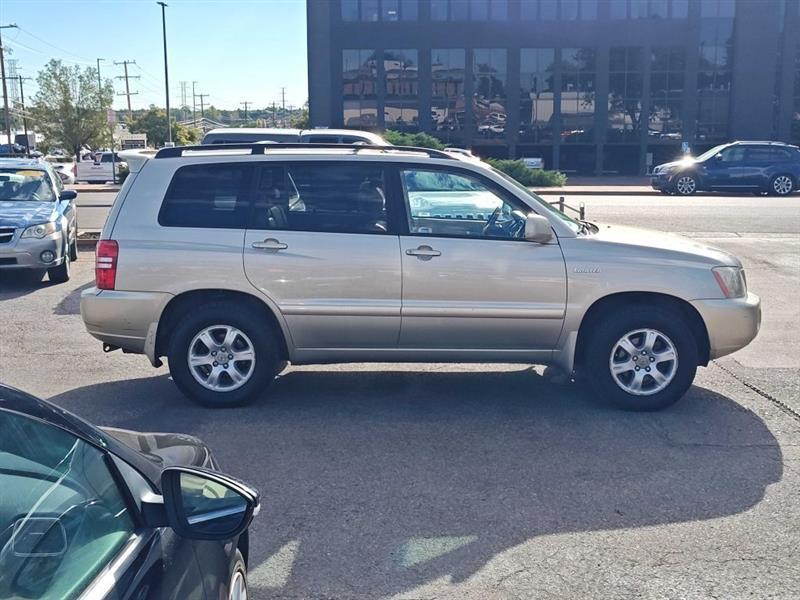 Toyota Highlander 4dr V6 4WD (Natl) 2002