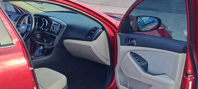 Kia Optima 4dr Sdn LX 2013