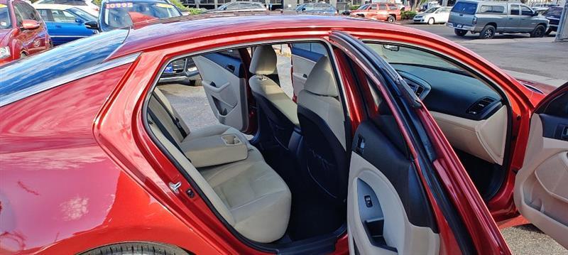 Kia Optima 4dr Sdn LX 2013