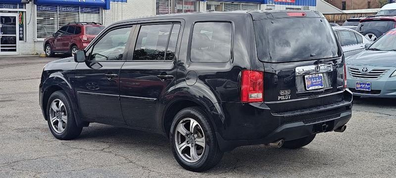 Honda Pilot 2WD 4dr SE 2015